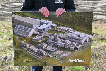 Зображення майбутнього літієвого заводу канадської компанії Rock Tech у місті Губен, Німеччина. На ньому щорічно планується виробляти 24 000 т гідроксиду літію для батарей до 500 000 електрокарів. 27 березня 2023 року. /Getty Images