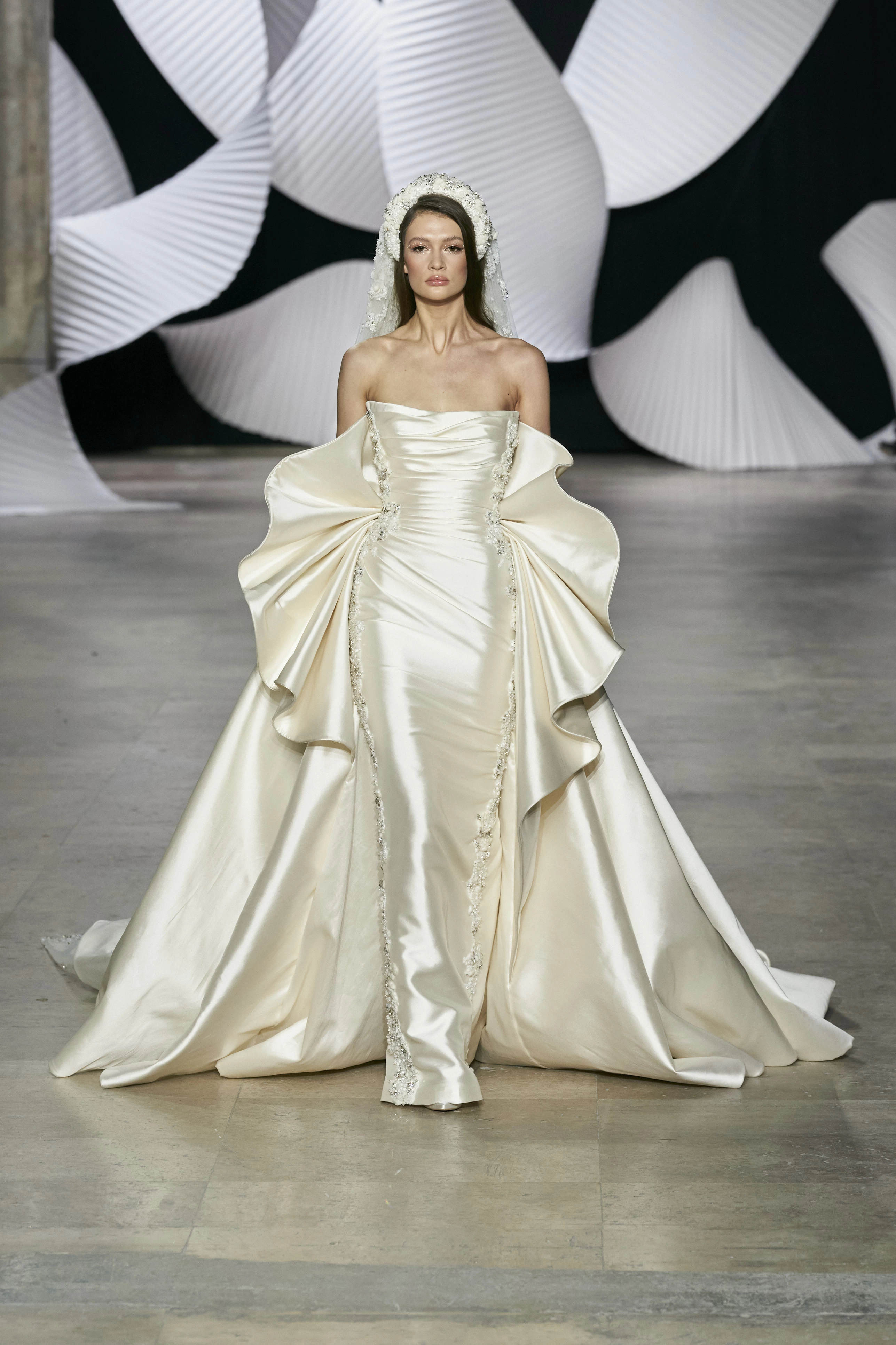 Tony Ward Couture33