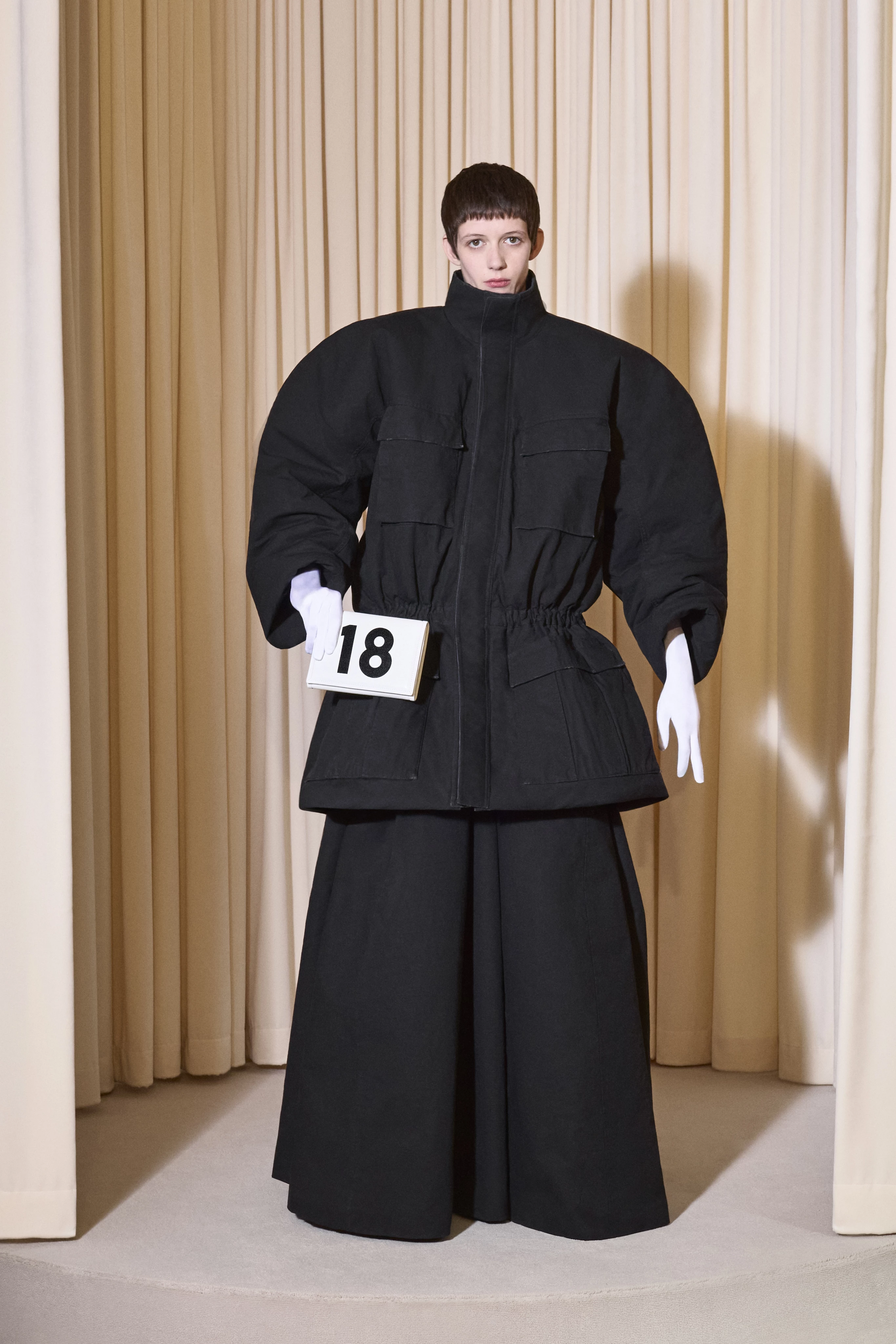 Balenciaga Haute Couture осінь-зима 2024/20257