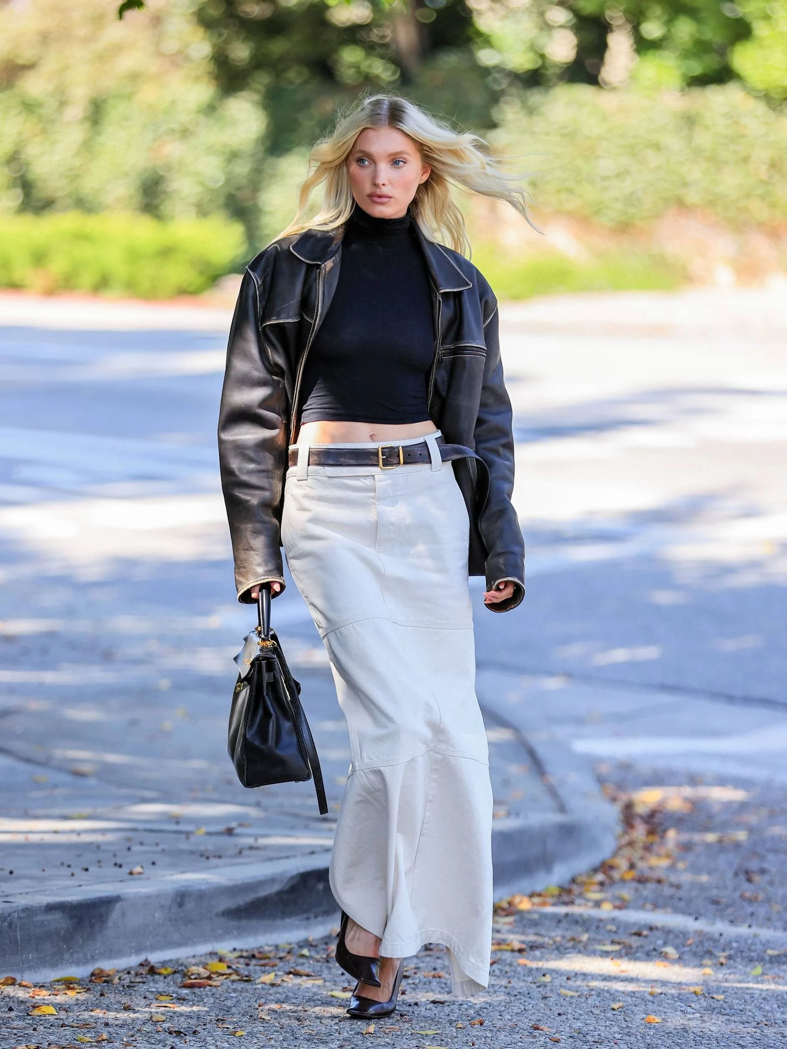 Streetstyle: 6 способів носити джинсову максіспідницю цієї весни3