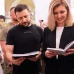 Зеленські купили на “Книжковому Арсеналі” низку книг, які передадуть на…