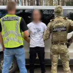 Чоловік на Харківщині намагався продати автомат і гранати за 25…