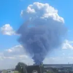 У російському Волгограді помітили стовп густого чорного диму в районі…
