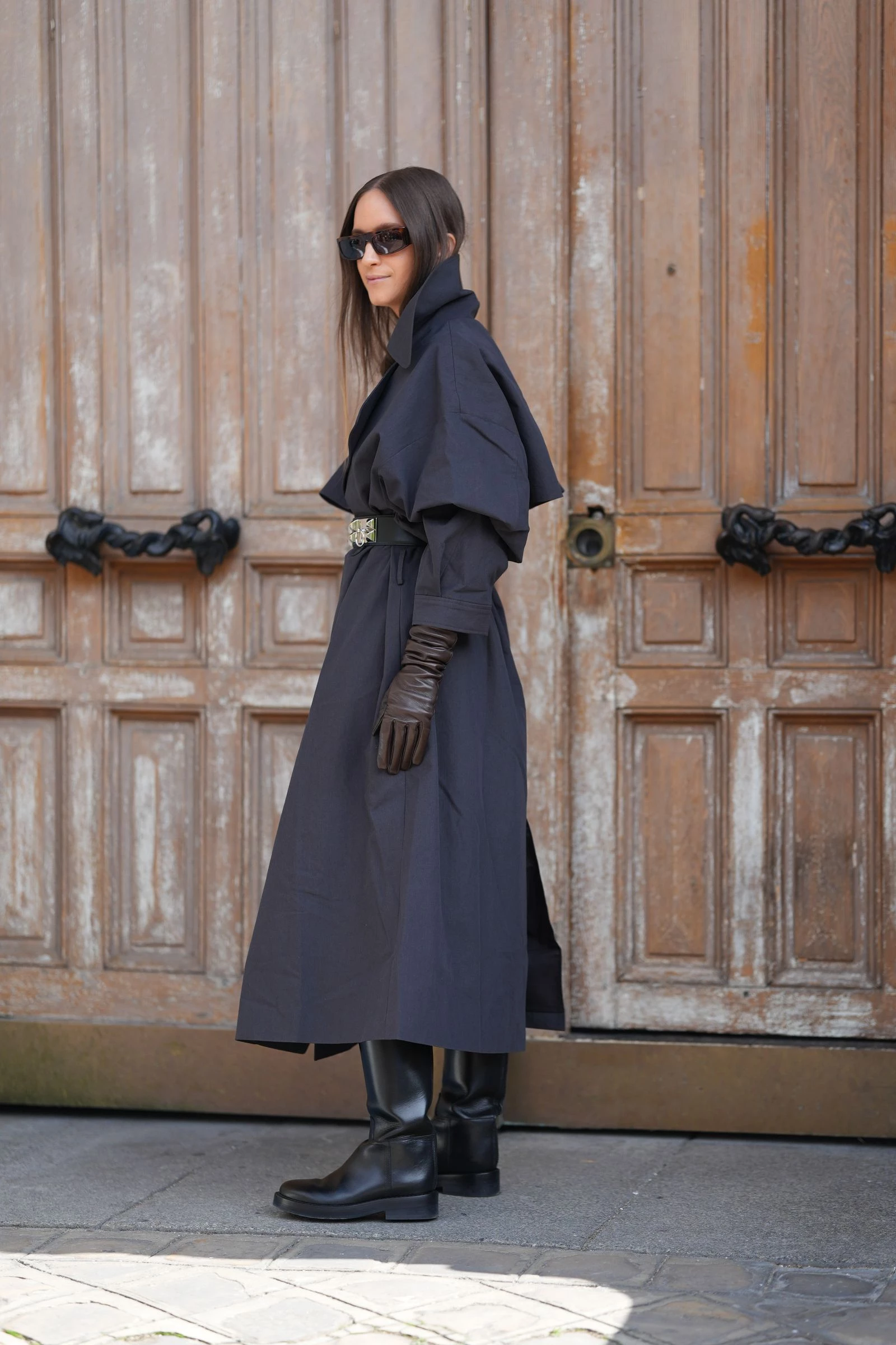 Streetstyle: 9 способів носити класичний тренч цього сезону8