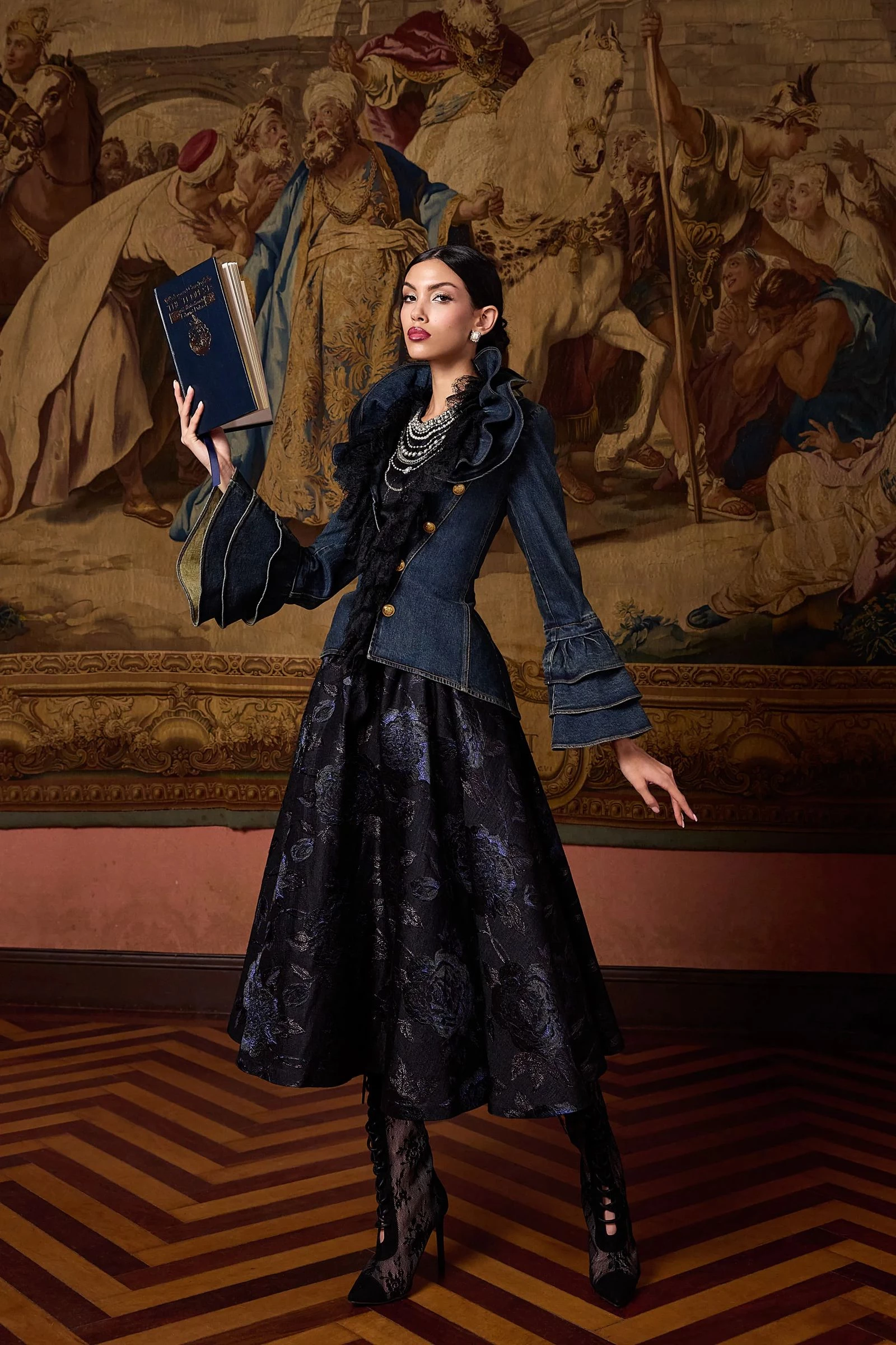 Alice + Olivia0