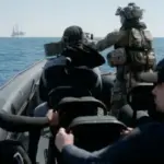 Буданов у гідрокостюмі побував на Зміїному та на “вишках” у…