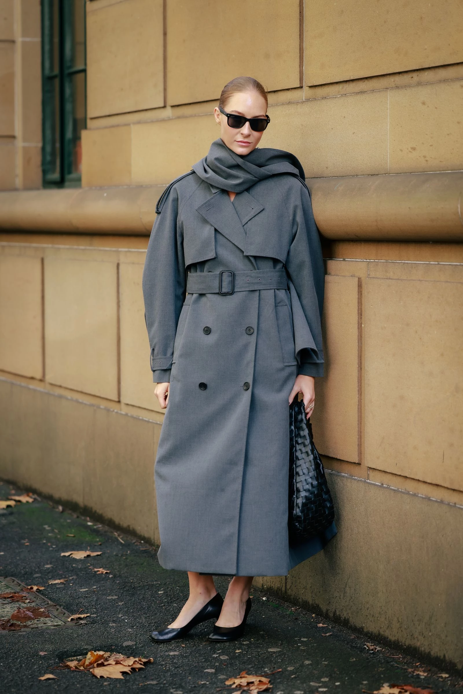Streetstyle: 9 способів носити класичний тренч цього сезону0