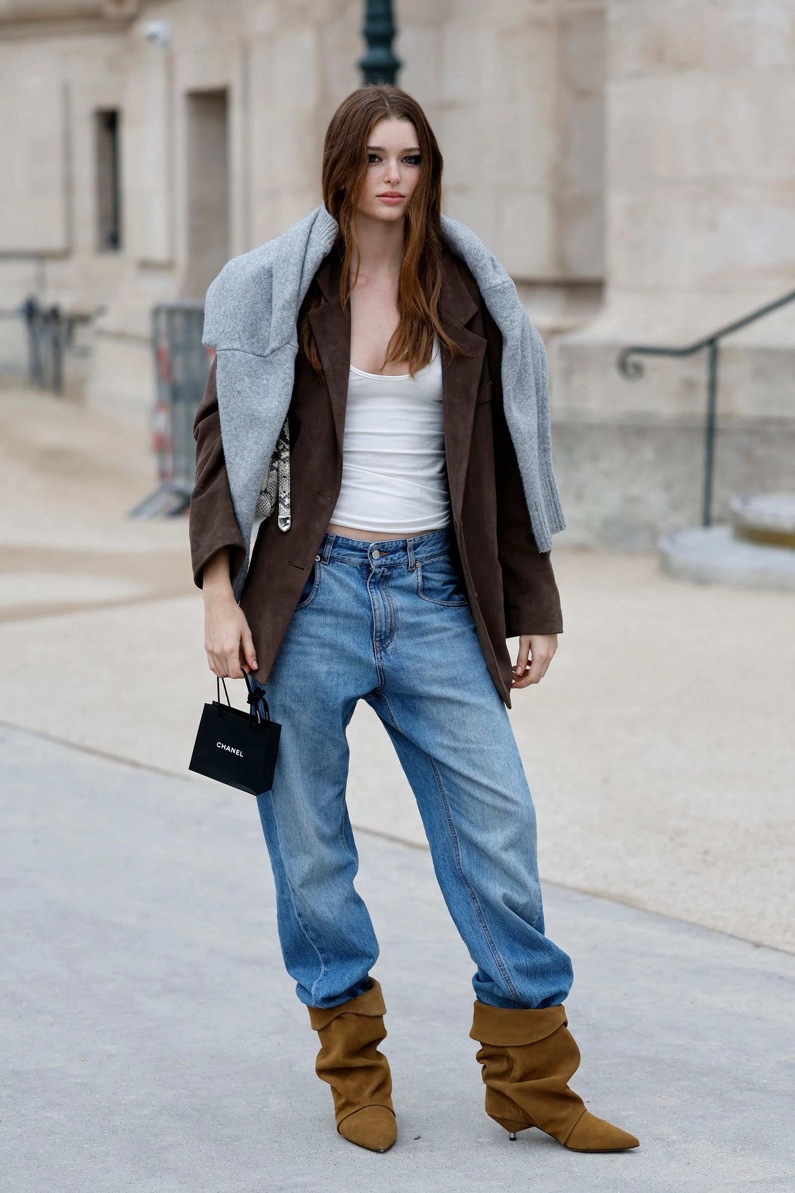Streetstyle: чоботи kitten heels — головне взуття цієї осені4
