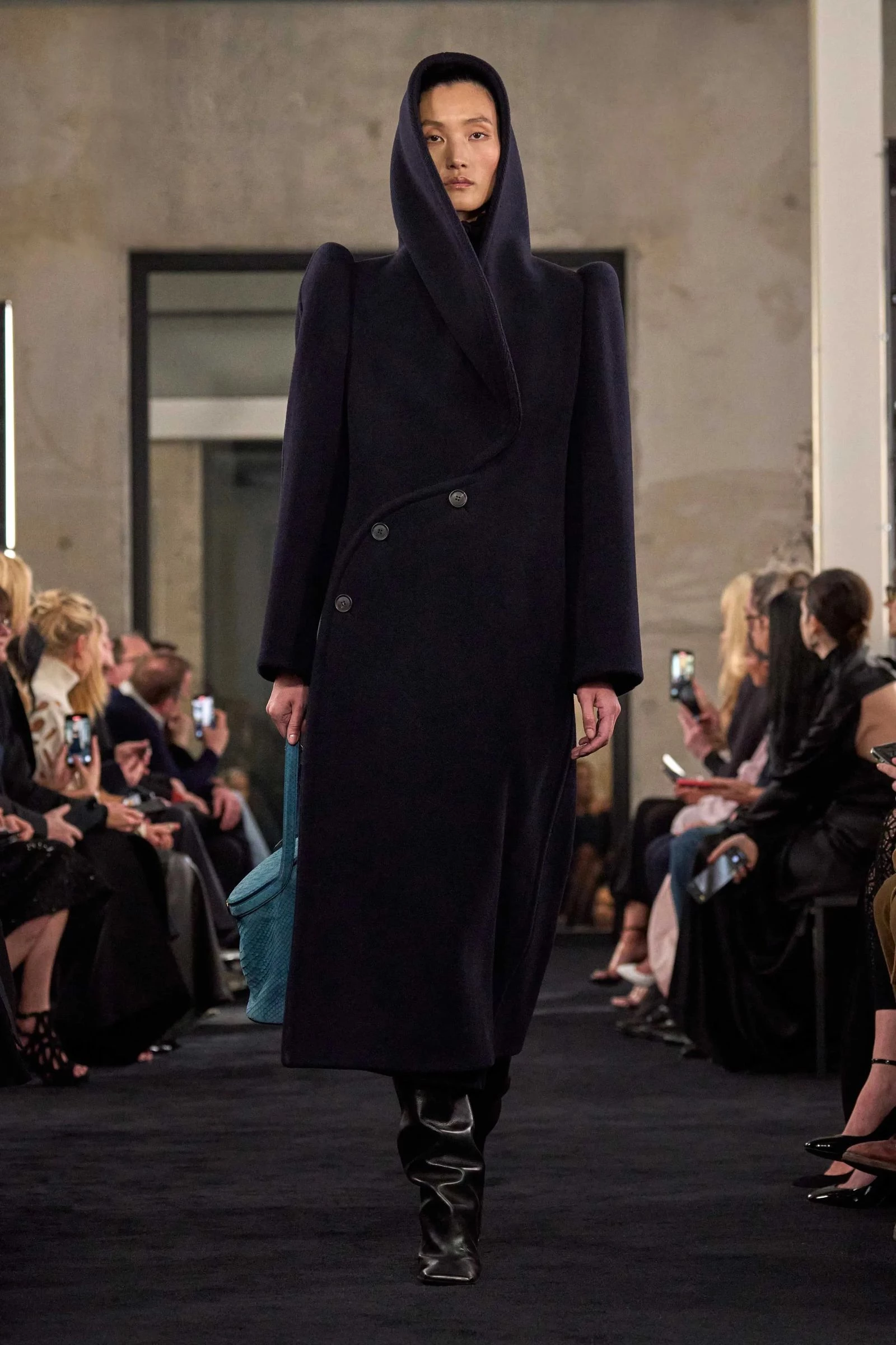 Alaïa осінь-зима 2025/20265