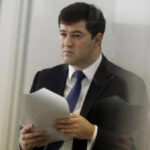 ВАКС продовжив запобіжні заходи ексголові ДФС Роману Насірову у двох…