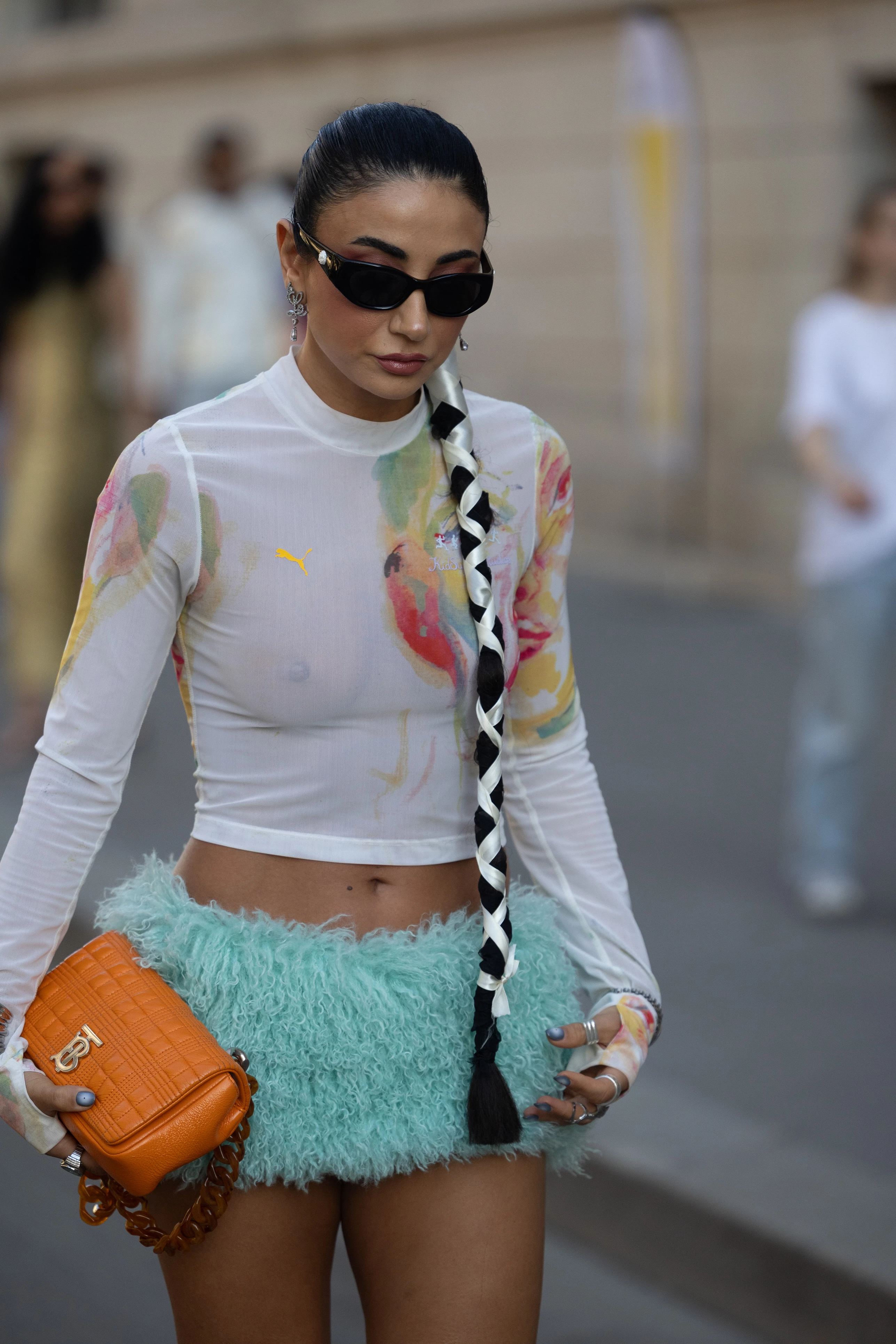 Streetstyle: мініспідниця — наймодніша річ цього серпня12