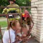 На Чернігівщині 6-річна дівчинка застрягла в металевій огорожі: як її…
