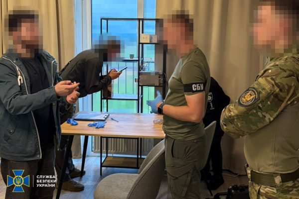 Агент РФ коригував удари по Києву