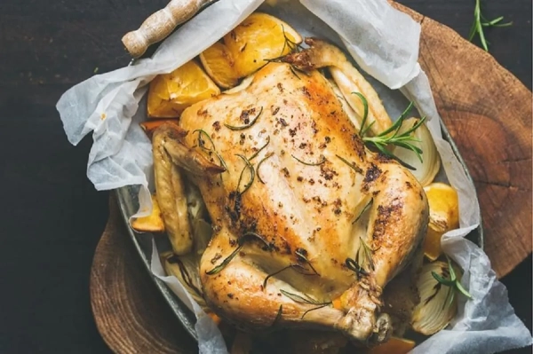 Курка виходить соковита