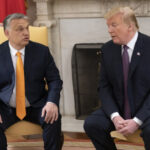 США скасовують обмеження на поїздки для громадян Угорщини