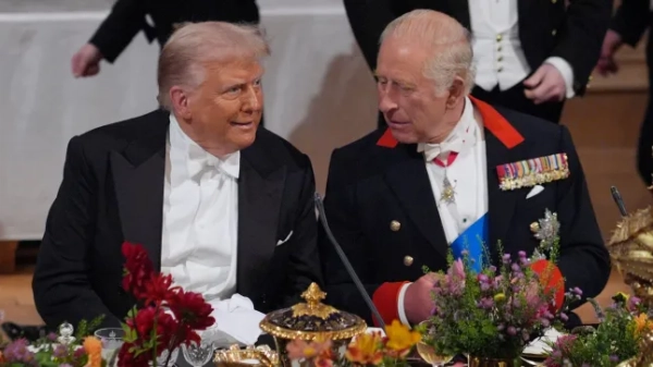 Президент США Дональд Трамп і король Карл III на державному бенкеті для президента США та першої леді Меланії Трамп у Віндзорському замку, Беркшир, у перший день їхнього другого державного візиту до Великої Британії. Дата фото: середа, 17 вересня 2025 року. Фото PA. Автор фото: Yui Mok/PA Wire.
