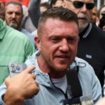 Озброєна ножем жінка поїхала на таксі до випадкового готелю Premier…