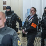Чоловіка засудили до 21 року в'язниці за напад на прем'єр-міністра…
