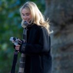 Багатошаровий осінній образ Сабріни Карпентер має всі необхідні елементи