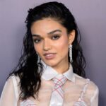 Рейчел Зеглер щойно знайшла абсолютно новий спосіб носити костюм і…