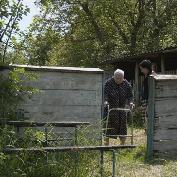 Ексклюзивні новини України 33 Одне село — одна людина: як проживає остання мешканка Щуринців…