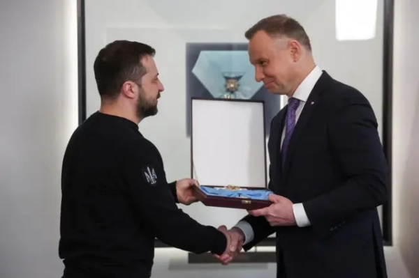 Навроцького вразив підрозділ ЗСУ, названий на честь УПА, він погрожує Зеленському 9 Зеленський