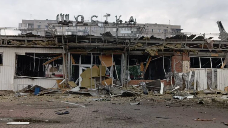 Вокзал у Шостці на Сумщині зруйновано росіянами. 2