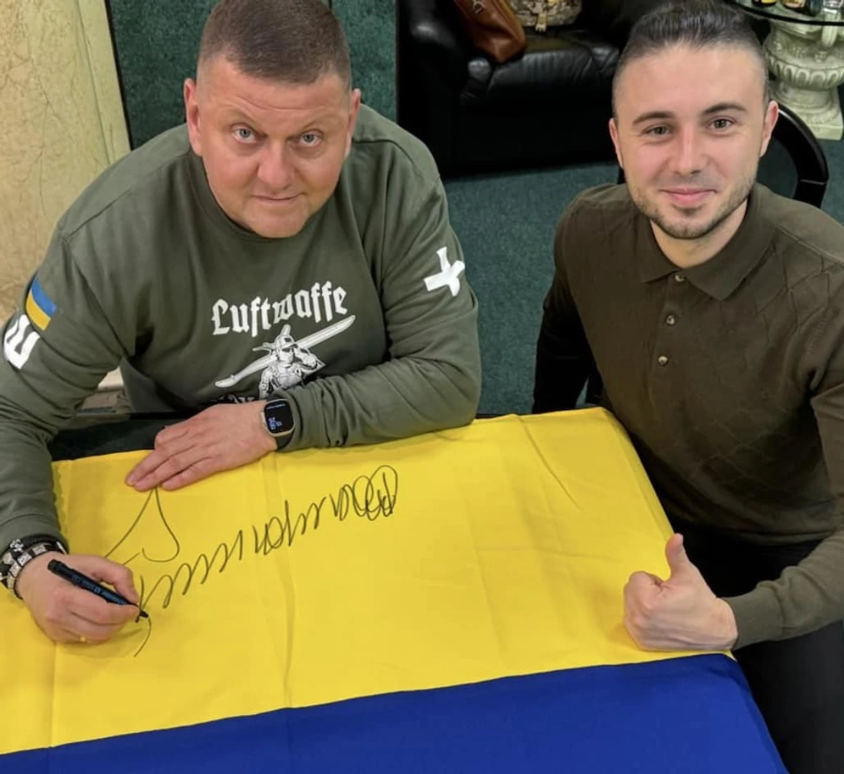 Тарас Тополя про Валерія Залужного - Марічка Довбенко повідомила, що її змушують прибрати цю частину інтерв'ю 8