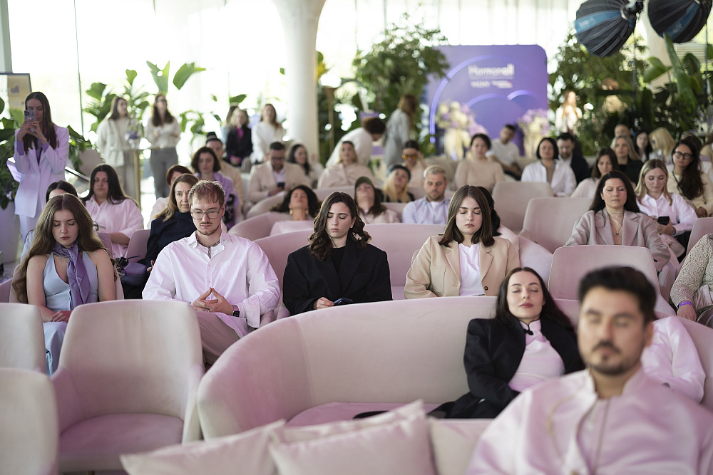 Vichy презентує платформу Hormonall: освітньо-комунікаційна ініціатива про гормональний баланс жінок48
