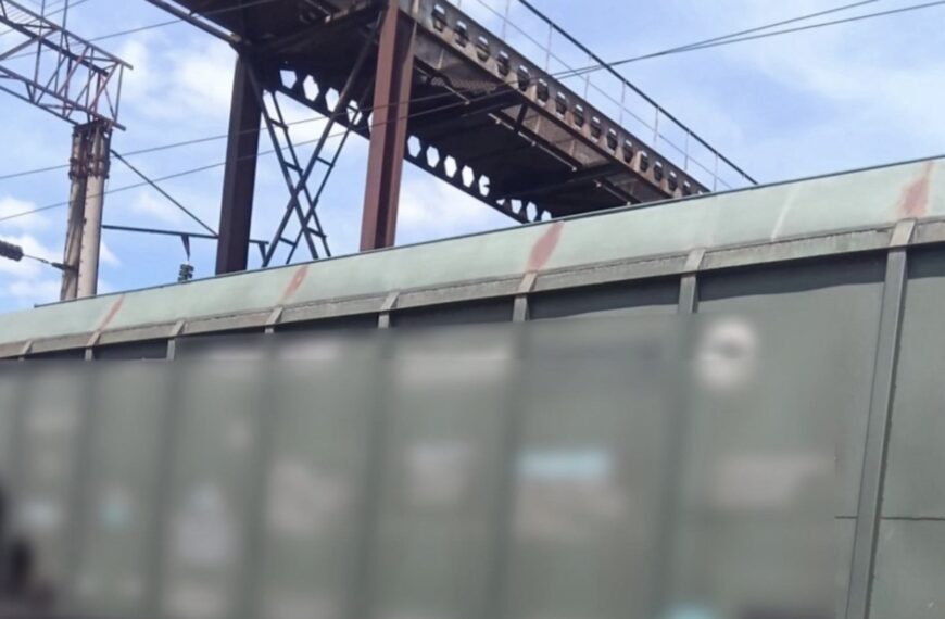 Ексклюзивні новини України 46 13-річний підліток на даху потяга: чим це закінчилося…