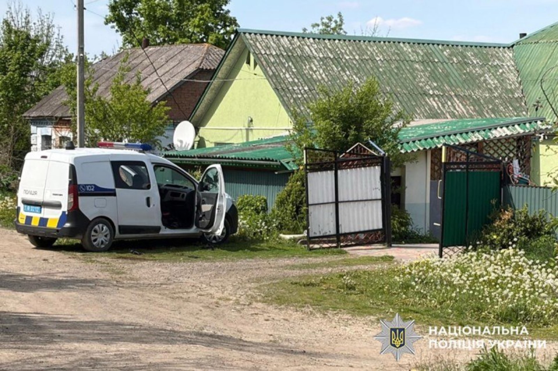 Ексклюзивні новини України 11 Шок на Хмельниччині: чоловік вчинив стрілянину, поранивши правоохоронців