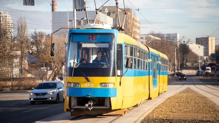 Ексклюзивні новини України 40 Рух громадського транспорту в Києві зазнав змін