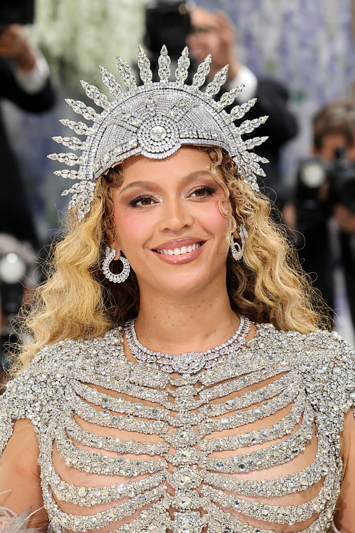 10 найвидатніших б'юті-образів з Met Gala, що підкорили серця2