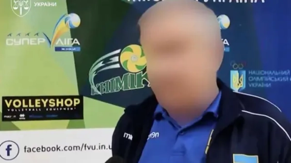 "Тренер, який 10 років ґвалтував неповнолітніх волейболісток": у Луцьку винесли вирок колишньому керівнику збірної та клубу Суперліги 6 Чоловік у спортивній формі