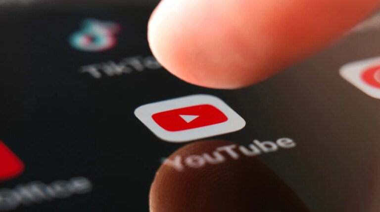 Невидимі звуки, що містяться у відео на YouTube, здатні вивести з ладу голосових ШІ-асистентів на пристроях – згідно з дослідженням 17