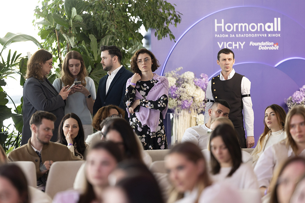 Vichy презентує платформу Hormonall: освітньо-комунікаційна ініціатива про гормональний баланс жінок52