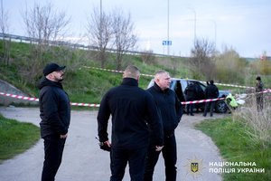 Озброєний чоловік на Рівненщині: що відомо про небезпечного розшукуваного 12