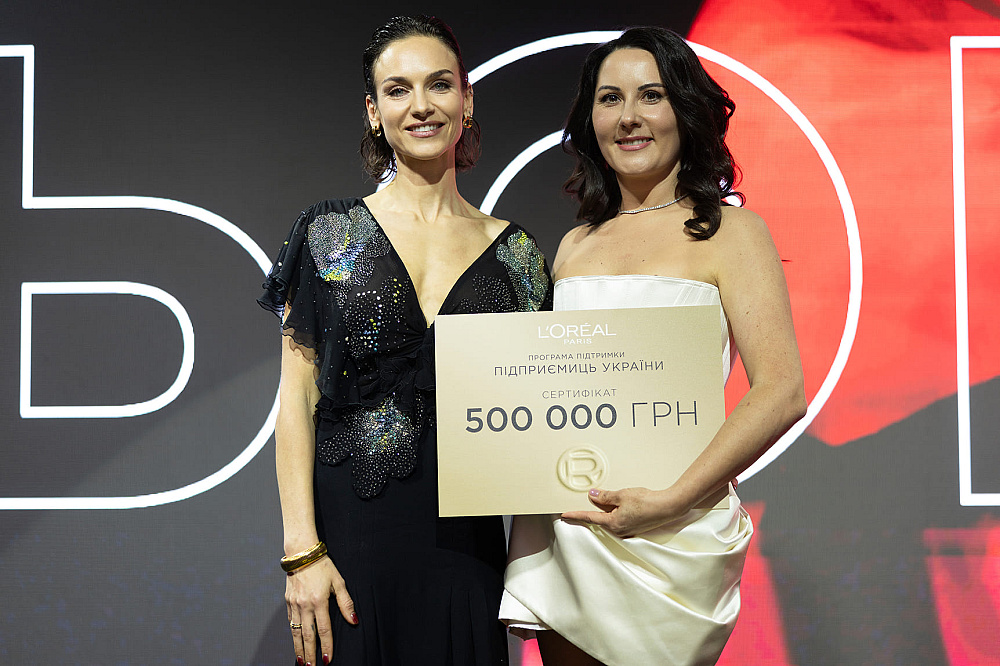 L'Oréal Paris у Києві: демонстрація-заява «Бо ти цього заслуговуєш!» про силу жінок та бізнес-підприємство7