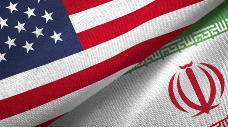 Іран стверджує, що США порушили перемир'я, і завдав ударів у відповідь по Бахрейну та Кувейту. 4