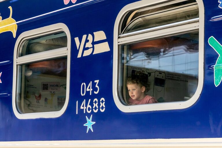 "Укрзалізниця" додає рейси: їдьте з Києва до Львова та назад без проблем! 16