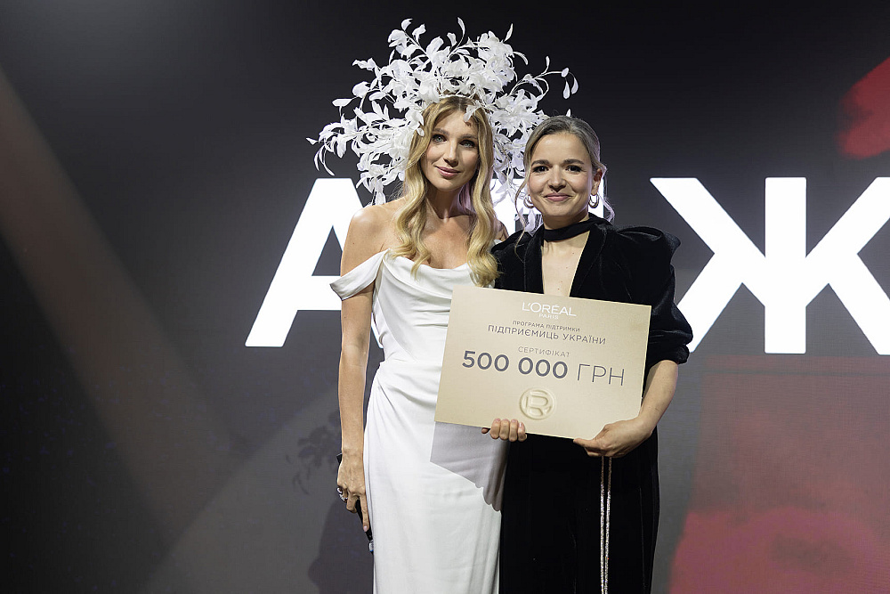 L'Oréal Paris у Києві: демонстрація-заява «Бо ти цього заслуговуєш!» про силу жінок та бізнес-підприємство5