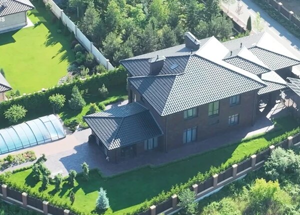 Нардеп Медяник мешкає у незаявленому маєтку неподалік Києва — з’ясувало&hellip;