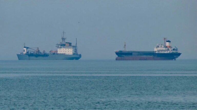 Міжнародна морська організація скасовує плани виведення кораблів з Ормузької протоки. 11