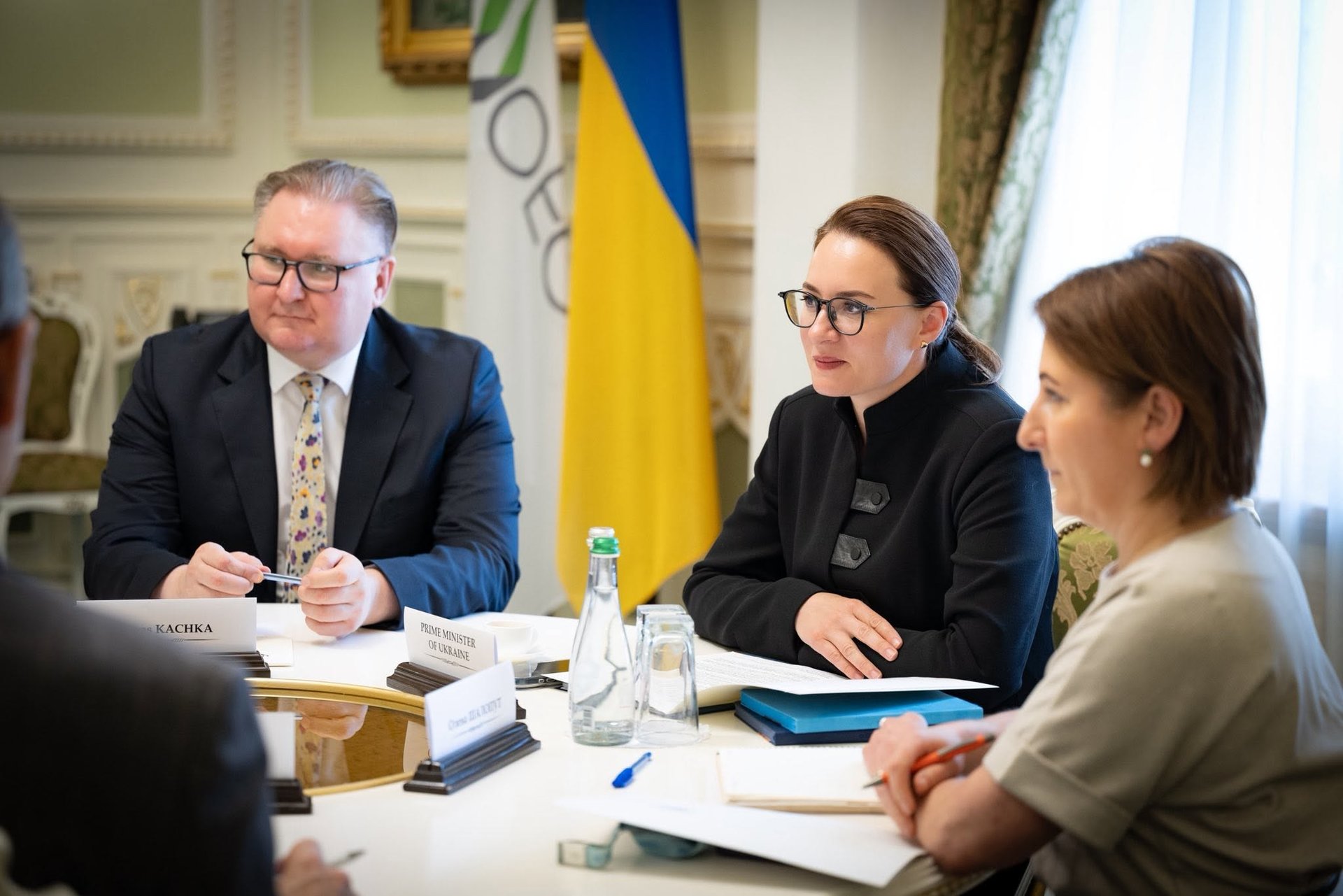 7 мільярдів для вчителів та соцпрацівників: як уряд підтримає бюджетників 2