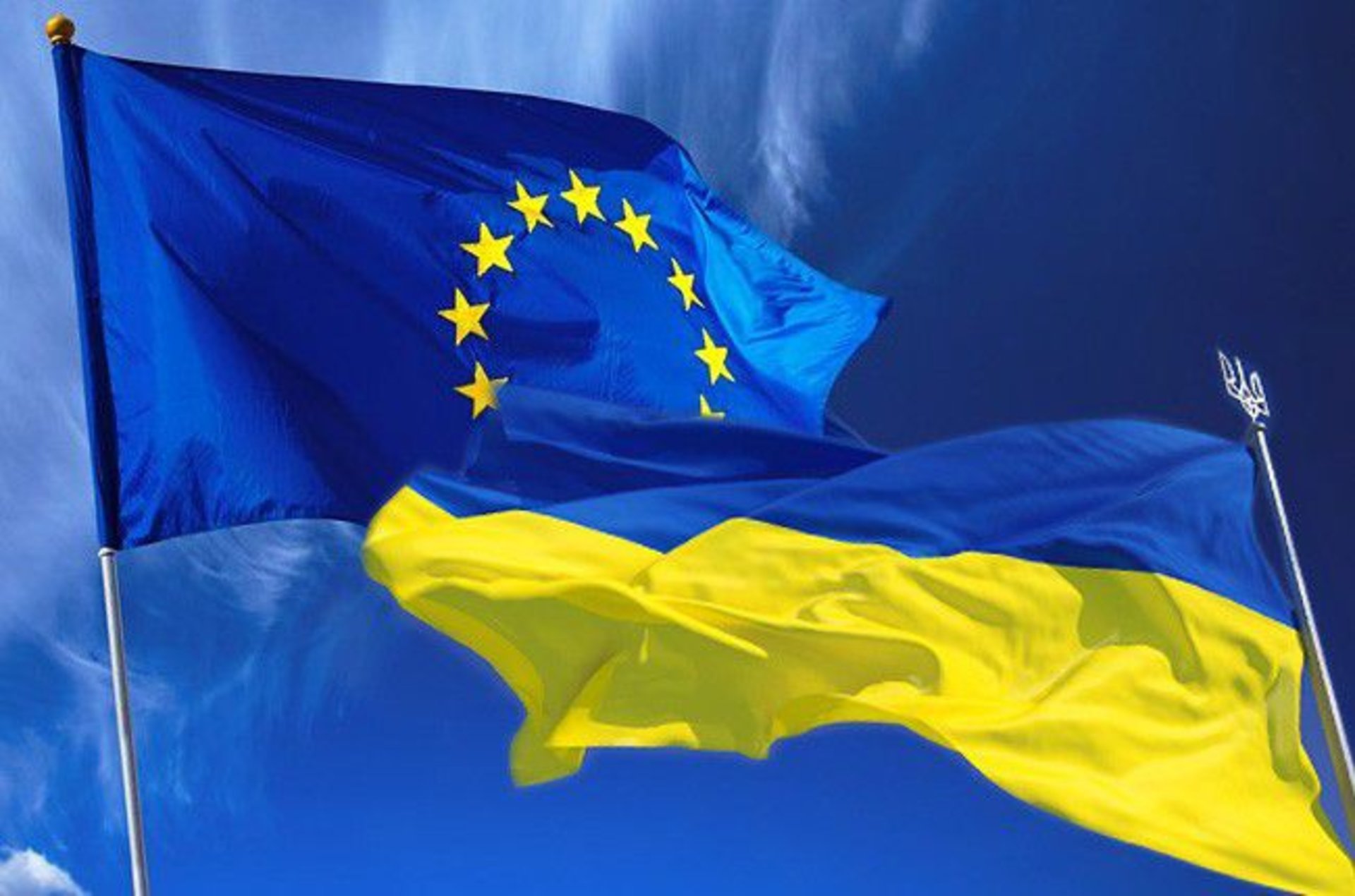 Українці в ЄС: хто втратить тимчасовий захист та що робити?