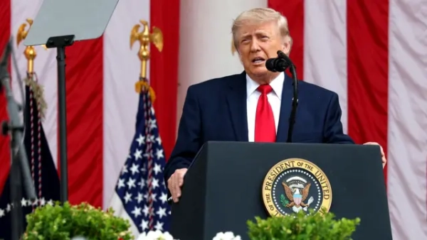 Як Трамп зробив ювілей Америки святом власного імені - аналіз BBC 4 Дональд Трамп