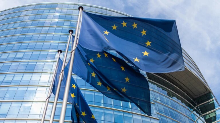 Євросоюз представив власну концепцію цифрової незалежності без участі Америки та Китаю. 15