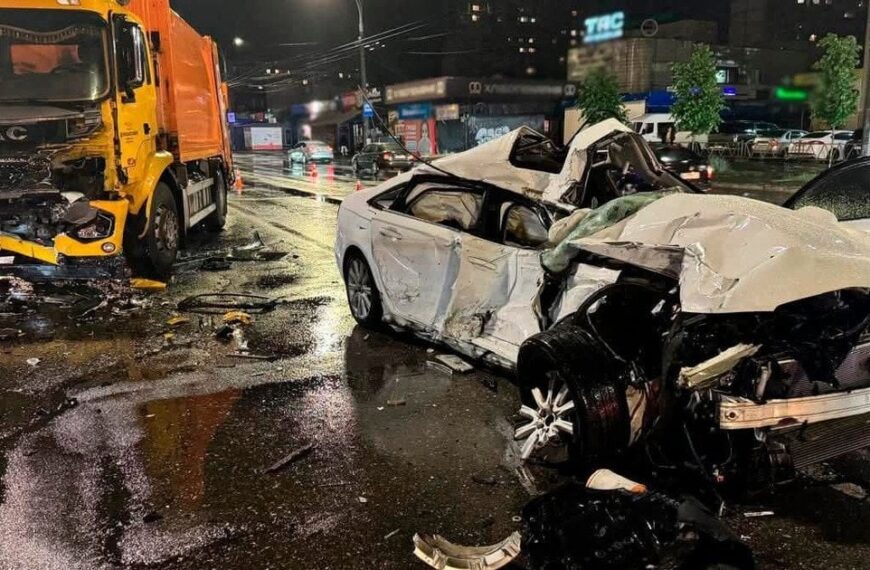 Нова жахлива аварія у Києві: автомобіль на високій&hellip;