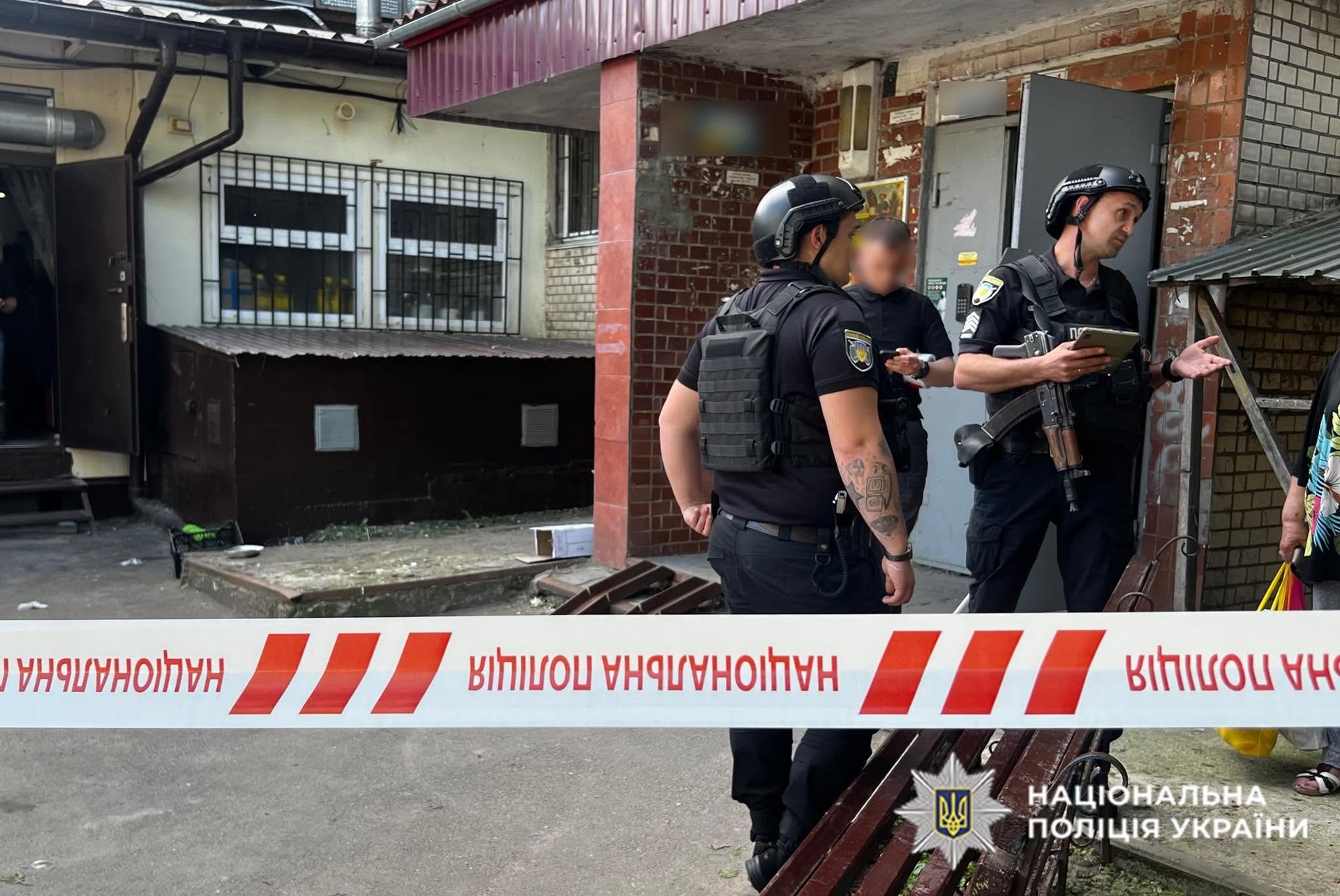 Непроста історія: що відомо про падіння підлітка з вікна у Хмельницькому 2
