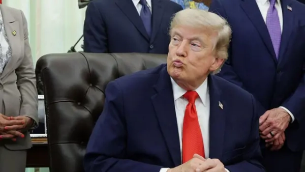 Чи закінчилася війна між США та Іраном? Що означає заява Трампа та які проблеми ще залишаються 4 Президент Дональд Трамп в Овальному кабінеті 11 червня